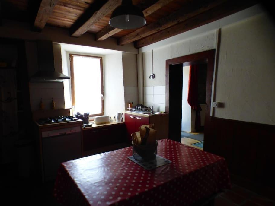 Maison Familiale Pour 8 Saint-Aventin エクステリア 写真